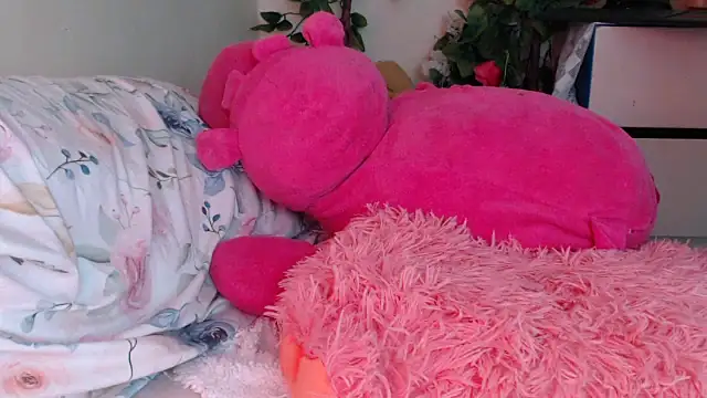 Gianna cute  online show from September 2025 11:04:02 PM