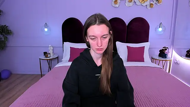 Snapshot of AshleyMillsss chatting on December 2024 07:14:01 AM AshleyMillsss online show from December 2024 07:14:01 AM