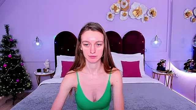 Snapshot of AshleyMillsss chatting on January 2025 07:39:01 AM AshleyMillsss online show from January 2025 07:39:01 AM