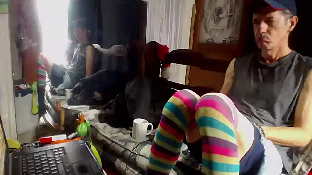 laye19 online show from November 2025 09:54:01 PM