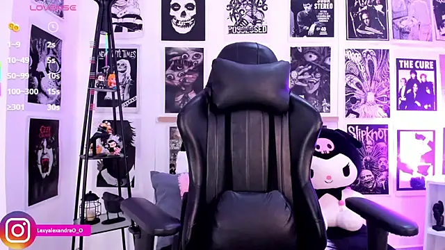 Lexyjoycce online show from September 2025 09:20:01 PM