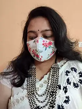 Snapshot of neelu-hoty chatting on January 2025 02:10:01 PM neelu-hoty online show from January 2025 02:10:01 PM