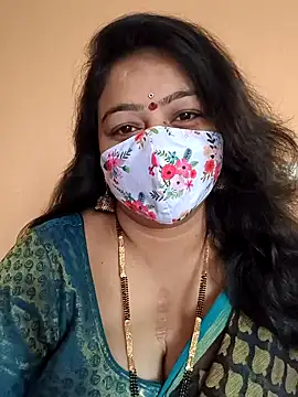 Snapshot of neelu-hoty chatting on March 2025 06:15:02 AM neelu-hoty online show from March 2025 06:15:02 AM