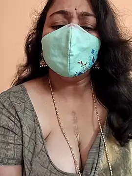 Snapshot of neelu-hoty chatting on March 2025 09:34:02 AM neelu-hoty online show from March 2025 09:34:02 AM