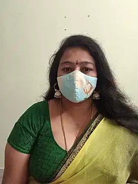 Snapshot of neelu-hoty chatting on September 2025 12:50:01 PM neelu-hoty online show from September 2025 12:50:01 PM