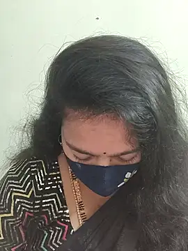 Snapshot of neelu-hoty chatting on December 2025 02:25:02 PM neelu-hoty online show from December 2025 02:25:02 PM