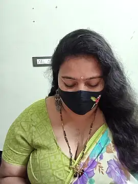 Snapshot of neelu-hoty chatting on February 2026 05:00:02 PM neelu-hoty online show from February 2026 05:00:02 PM