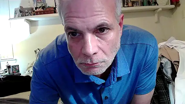 Snapshot of Hand69someguy chatting on May 2026 02:17:01 AM Hand69someguy online show from May 2026 02:17:01 AM