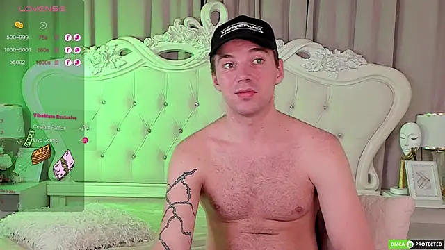 ArthurWhitee online show from October 2025 05:34:01 PM