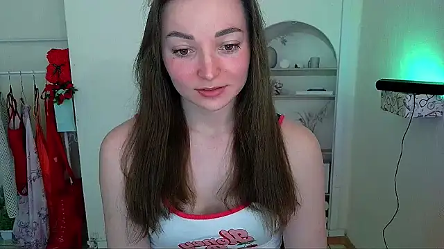  Barbie Kiss  online show from May 2026 09:58:02 AM