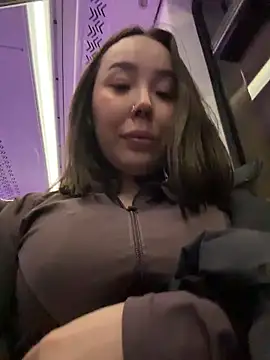 Asian Asami online show from April 2026 06:05:01 PM