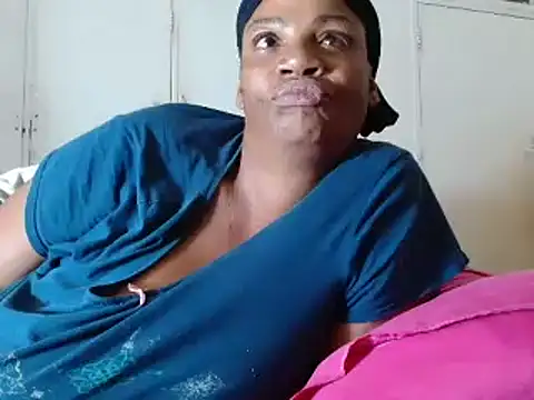 tinagiant online show from March 2025 07:58:02 PM