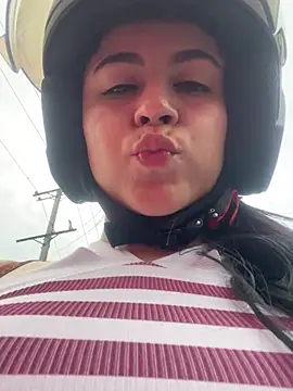 Snapshot of CoralineKam1 chatting on January 2025 11:00:01 PM CoralineKam1 online show from January 2025 11:00:01 PM