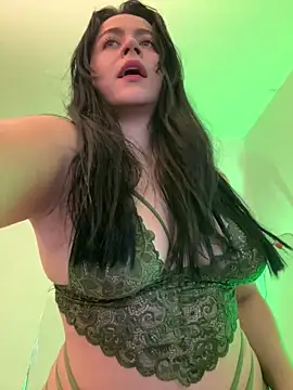 Snapshot of CoralineKam1 chatting on March 2025 05:05:02 PM CoralineKam1 online show from March 2025 05:05:02 PM