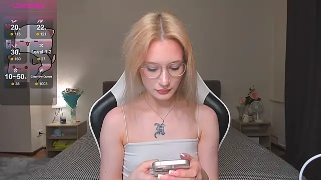 DearLia online show from December 2024 04:39:02 AM