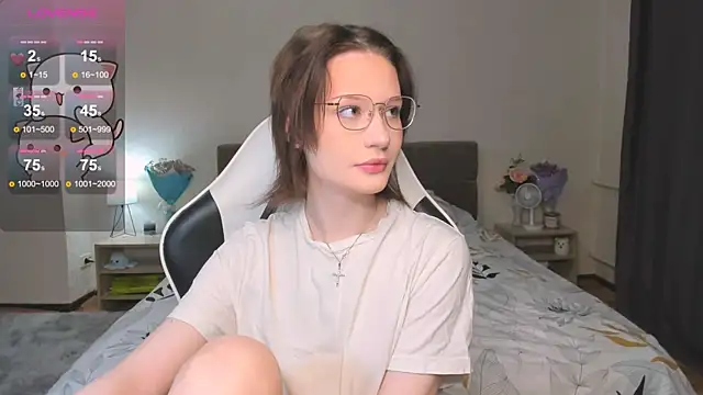 DearLia online show from February 2025 04:46:02 PM