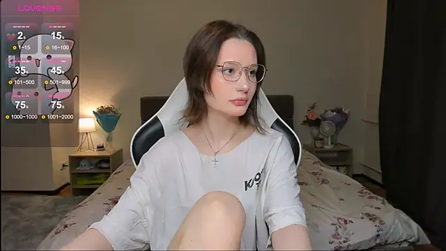 DearLia online show from March 2025 08:54:01 PM