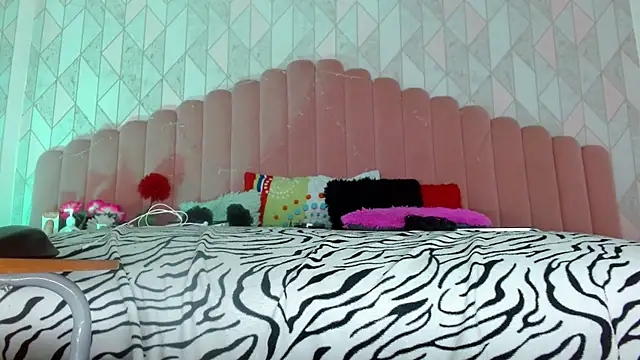 angelyy 02 online show from December 2024 03:48:01 AM