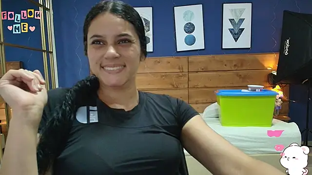 dahiana spark online show from March 2025 08:04:01 PM