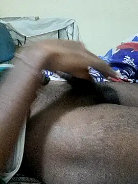 Snapshot of Chocolate_stud10 chatting on December 2024 10:51:02 PM Chocolate stud10 online show from December 2024 10:51:02 PM