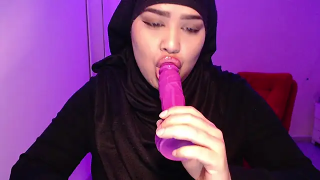 VenussTits97 online show from June 2026 08:29:01 PM