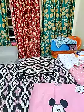 PawanHyd7 online show from December 2024 11:35:01 AM