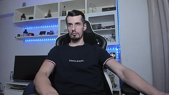 ToddClaytonn online show from October 2025 08:53:02 PM