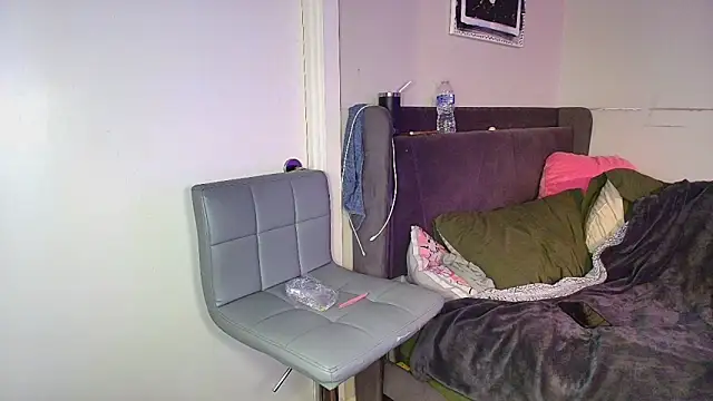 Snapshot of Naomiruty chatting on November 2025 03:17:01 AM Naomiruty online show from November 2025 03:17:01 AM