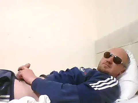 Snapshot of paul_daniel chatting on March 2026 09:29:01 PM paul daniel online show from March 2026 09:29:01 PM