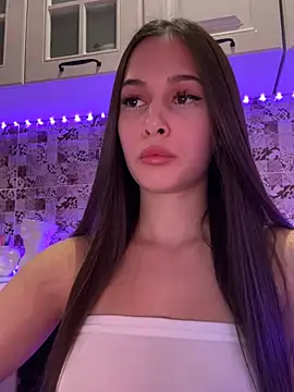 EricaWalls online show from December 2024 01:00:02 AM