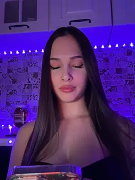 EricaWalls online show from February 2025 02:17:01 AM