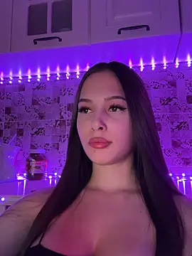 EricaWalls online show from February 2025 12:17:01 AM