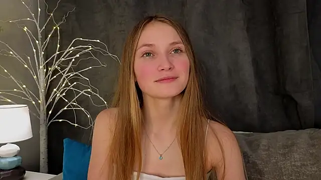 MonaEldon online show from December 2024 05:05:02 AM