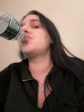 menaceswife online show from January 2025 04:15:01 PM