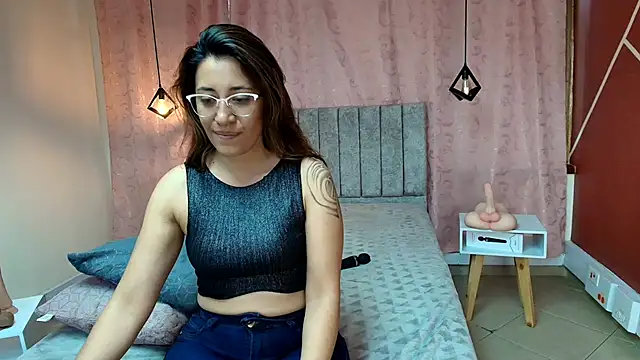 VioletaScott  online show from January 2025 06:44:01 PM