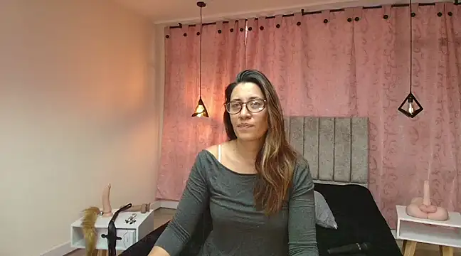 VioletaScott  online show from February 2025 12:43:02 PM