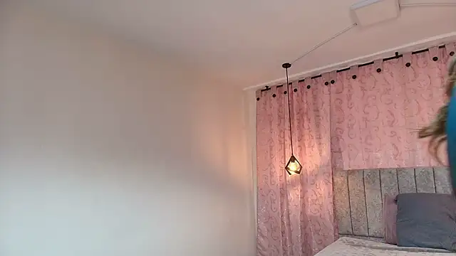 VioletaScott  online show from November 2025 01:11:02 PM