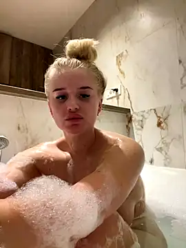 Snapshot of yourhornyslut chatting on September 2025 07:17:02 PM yourhornyslut online show from September 2025 07:17:02 PM