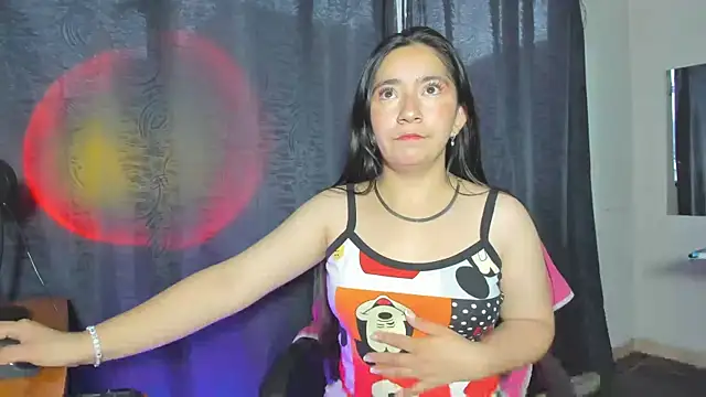 litle mily  online show from October 2025 10:43:02 PM