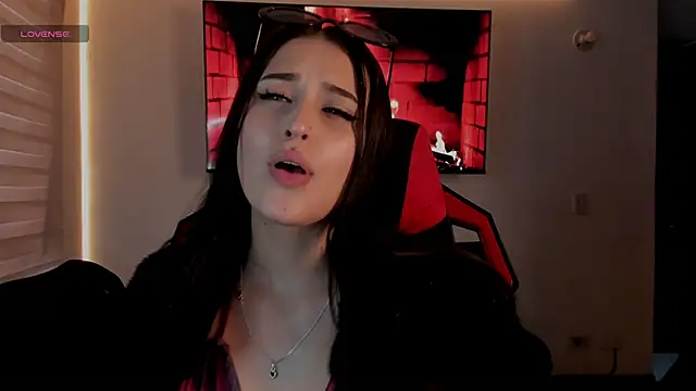 Charlotte greys online show from November 2025 10:20:02 PM