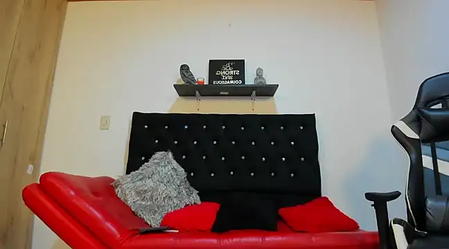 julian wallace online show from March 2025 12:05:02 AM