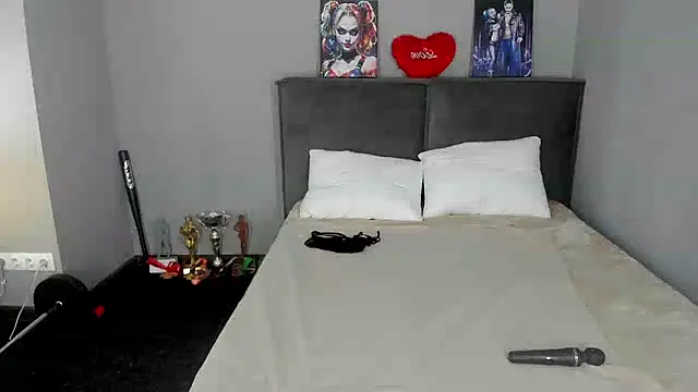 Snapshot of MuscleXXXBarbie chatting on June 2026 03:48:02 AM MuscleXXXBarbie online show from June 2026 03:48:02 AM