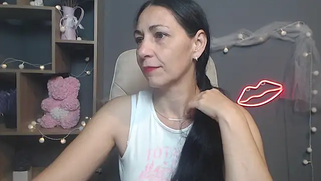 LiluGrants online show from September 2025 06:09:02 PM