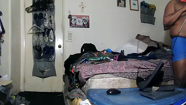 Snapshot of HBYAM chatting on February 2026 09:32:01 AM HBYAM online show from February 2026 09:32:01 AM