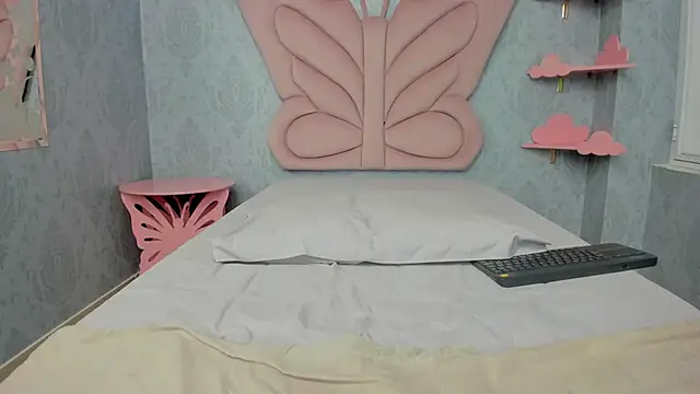 MaddyCute4u online show from February 2025 03:20:01 PM