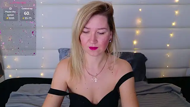 MilaBott online show from January 2025 09:30:01 PM