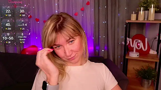 MilaBott online show from February 2025 05:44:01 PM