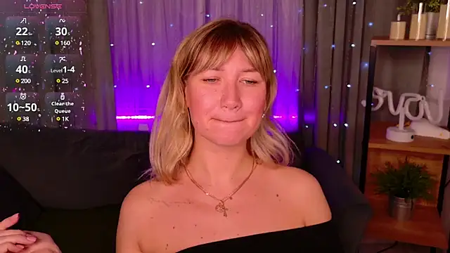 MilaBott online show from March 2025 09:59:02 PM