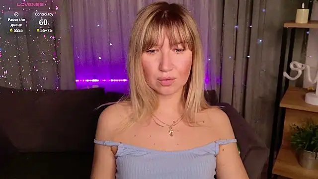 MilaBott online show from March 2025 11:34:02 PM