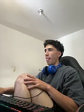 gojo satoru 18 online show from October 2025 04:38:01 PM